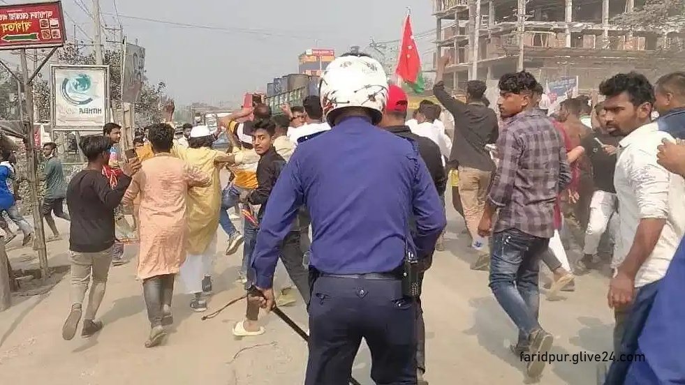 ভাঙ্গায় সাবেক ও বর্তমান চেয়ারম্যানের সমর্থকদের সংঘর্ষ, আহত ২০ | সারা সপ্তাহের খবর